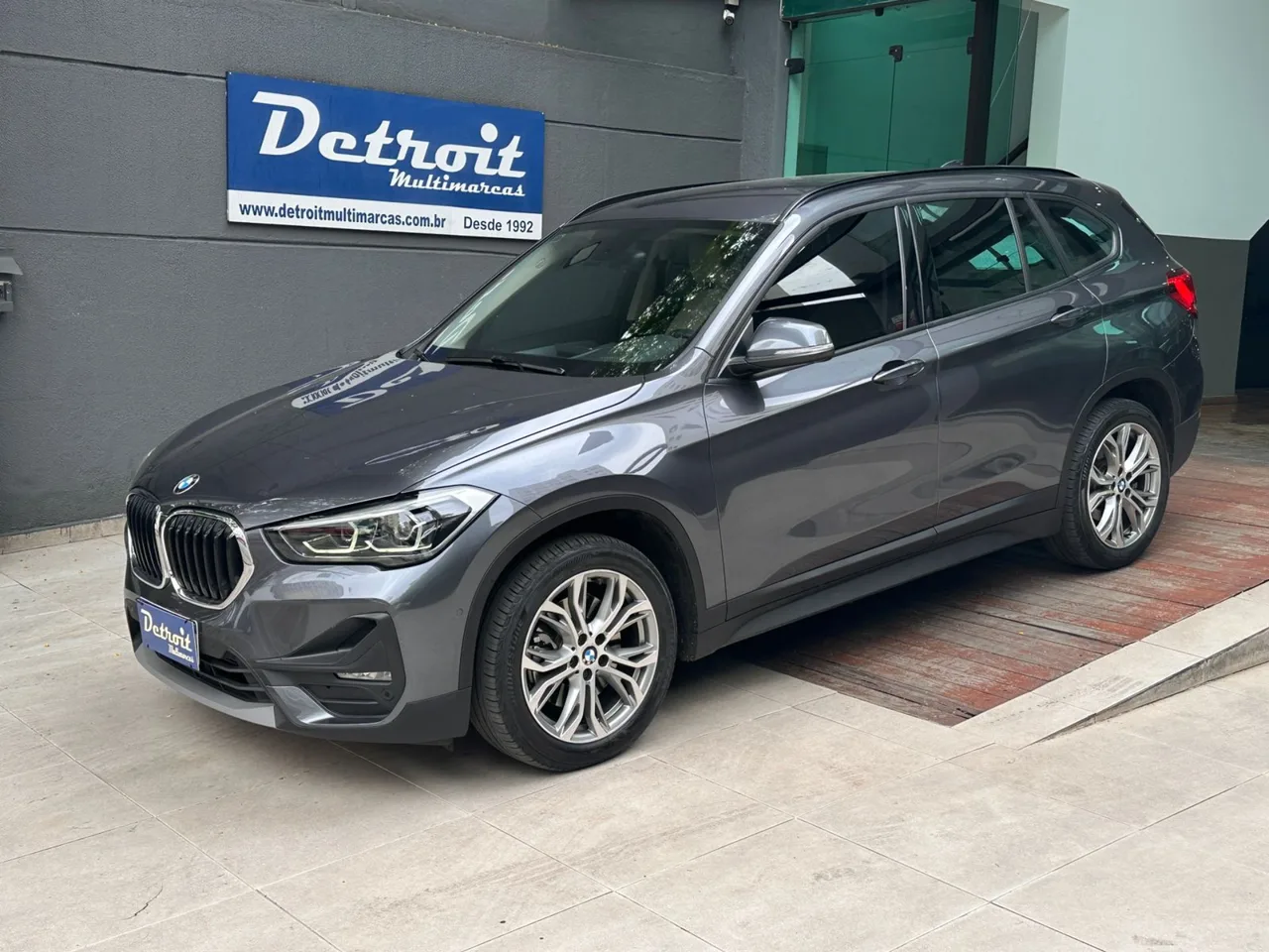BMW X1 2.0 16V TURBO ACTIVEFLEX SDRIVE20I 4P AUTOMÁTICO
