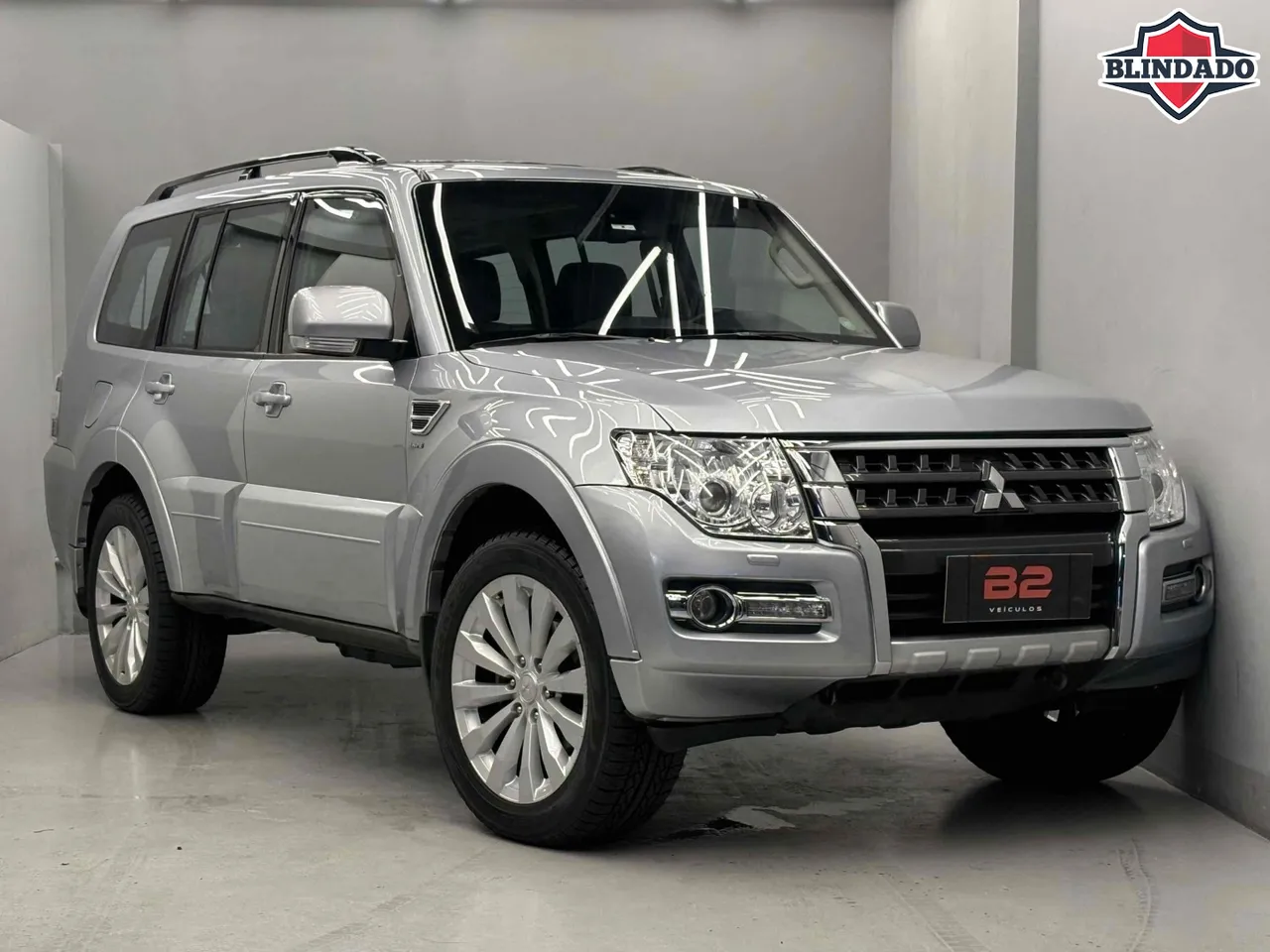 MITSUBISHI PAJERO FULL 3.8 HPE 4X4 V6 24V GASOLINA 4P AUTOMÁTICO — foto 1 de 13